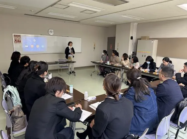 日本的一笑苑 訪(fǎng)問(wèn)介護(hù)品牌·虹進(jìn)行了參觀(guān)學(xué)習(xí)